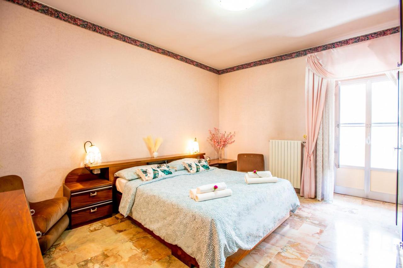 Barocco Room Wi-Fi Ragusa Kültér fotó